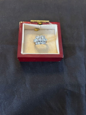 Vintage silver ring like new