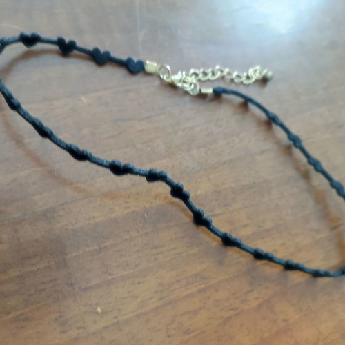 Choker necklace with hearts used