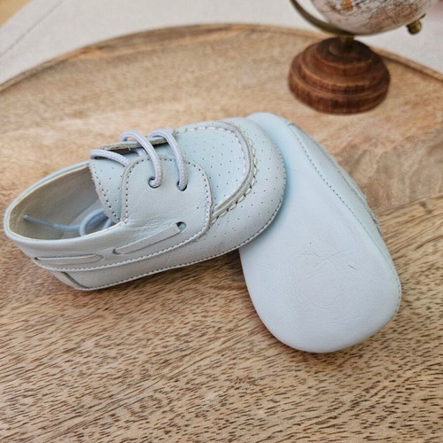 Bambini leather baby shoes size 17, light blue