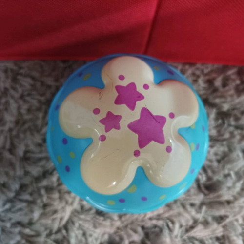 Cupcake doll used that opens and becomes a doll