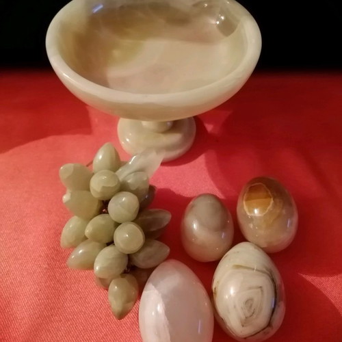 Alabaster fruit bowl set like new with decorative grapes and eggs