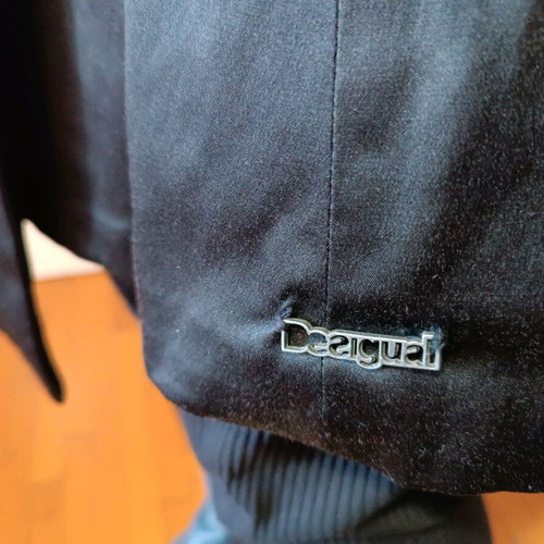 Desigual gabardine black glossy with floral print size 38 like new