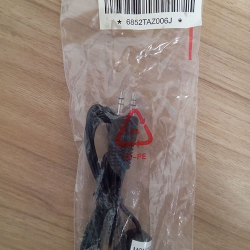 LG Audio Cable Jack 3.5mm 1.5m like new, model 6852TAZ006J