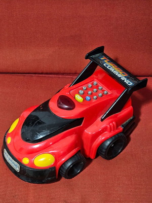 Toy car used with programmable functions, missing battery cover
