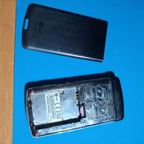 LG kf510 used for parts without battery unknown condition