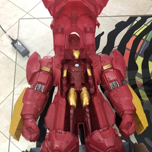 Hulkbuster 18” figure with Iron Man 12” included new