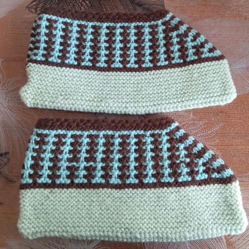 Hand-knitted slippers new, size 35-38, various colors