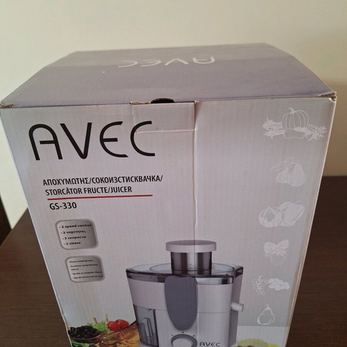 Avec juicer new with 2 speeds and stainless steel filter
