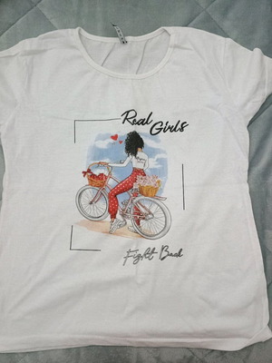 Women's t-shirt like new, size L