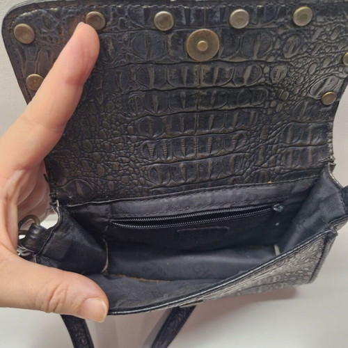 Mak & Gio black crossbody bag like new with bronze studs