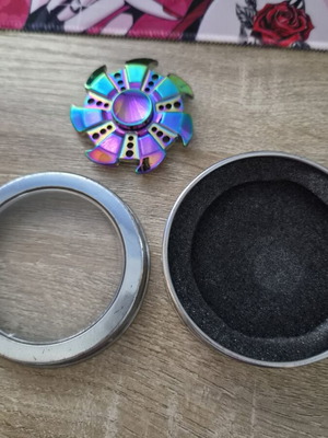 Burned titanium stress relief spinner