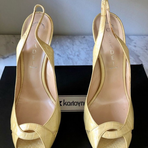 Casadei Slingback Heels Croc Effect Size 40 Fits 39 Cream Yellowed Used