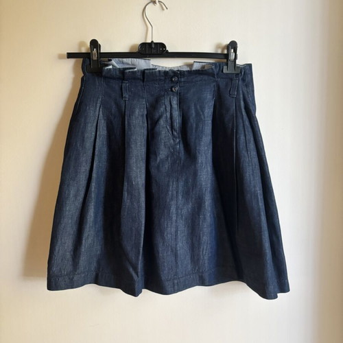 Sisley skirt medium size like new
