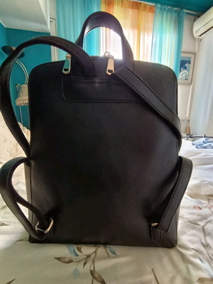 Bartuggi backpack like new, black, large capacity
