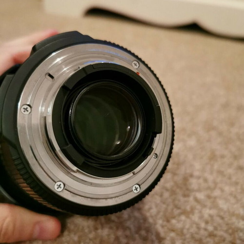 Sigma 17-50mm f/2.8 EX DC OS HSM lens for Nikon DX like new
