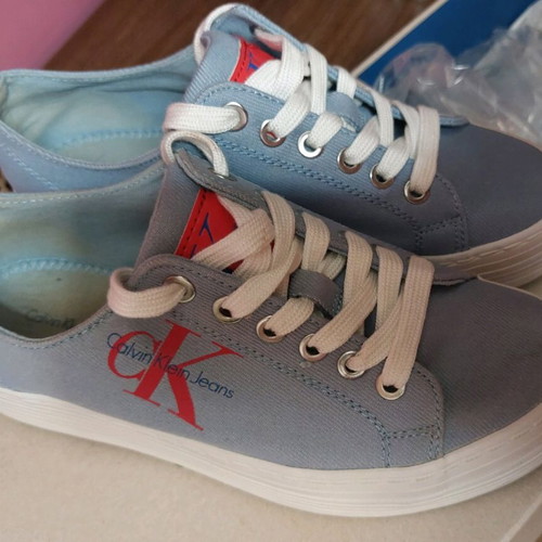 Calvin Klein sneakers used, size 37