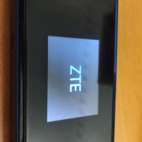 ZTE-MU5001 5G portable wireless hotspot like new