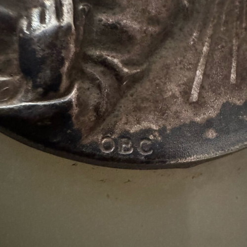 Metal image silver on marble used, wall mountable