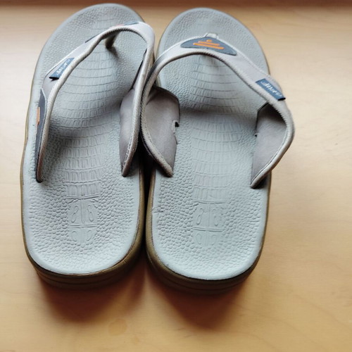 Griff men's slippers size 46 used, gray