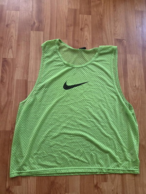 Αθλητικό γιλέκο Nike μέγεθος XL