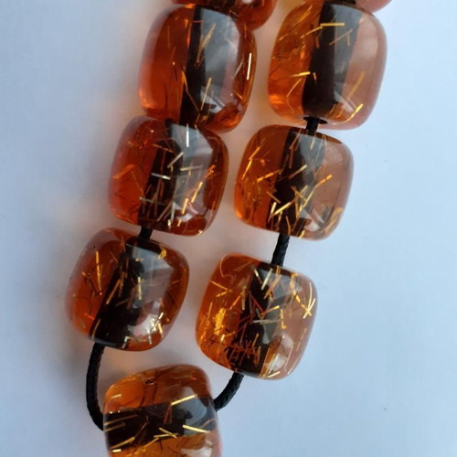 Resin worry beads like new, 17 beads, excellent