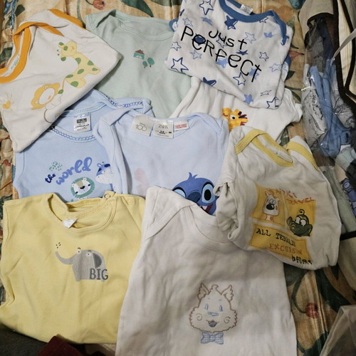 Baby bodysuits used, pack of 16 with long sleeves