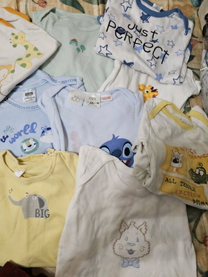 Baby bodysuits used, pack of 16 with long sleeves