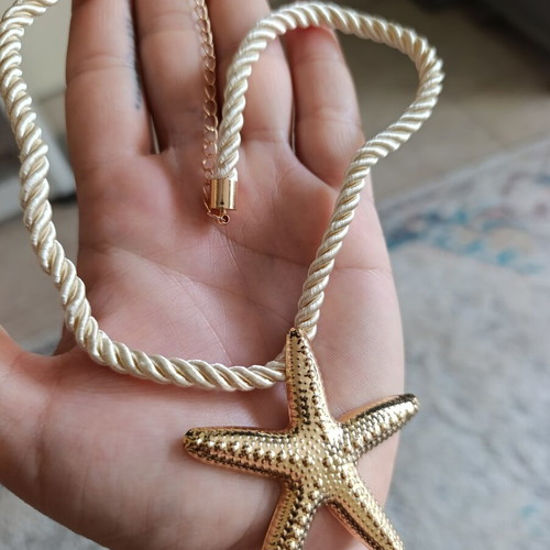 Starfish gold necklace like new