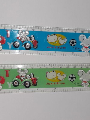 Set of two rulers like new, 15 years old, 4 cm wide each