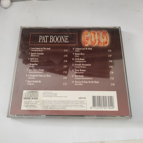 Pat Boone Gold CD like new, pop collection