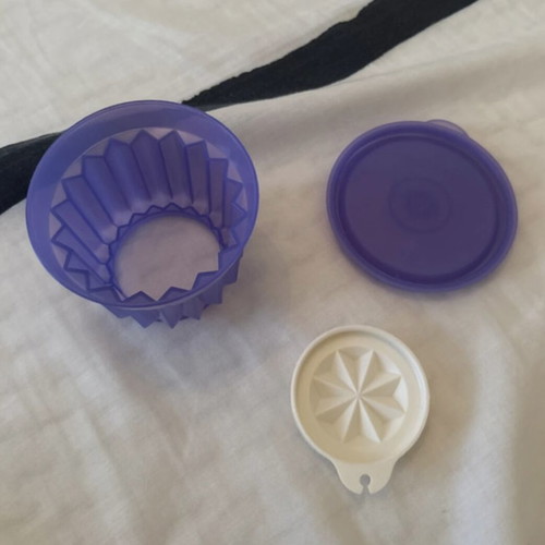 Tupperware Jel-ette mold like new for food and desserts