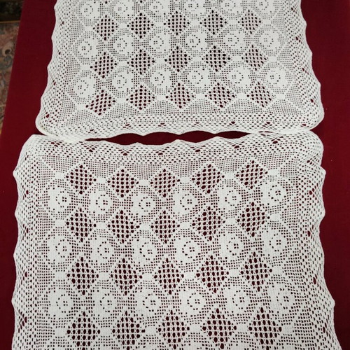 Crochet set new with 2 small squares and 1 large square