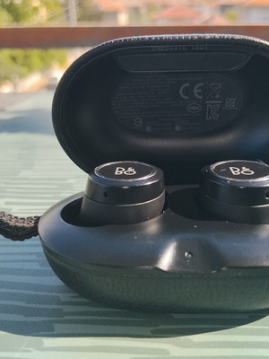 Bang & Olufsen Beoplay E8 ακουστικά πρώτης γενιάς, ασύρματα, μαύρα