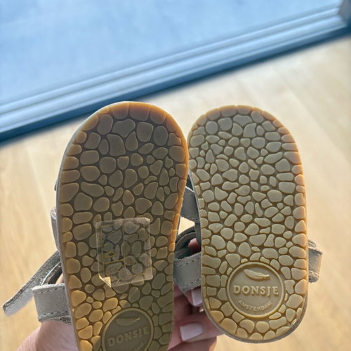 Donsje sandals like new, suede with velcro, size 12-18 months