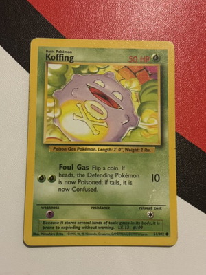 Koffing Base Set 51/102 Pokemon card