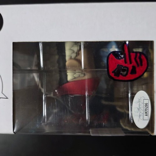 Funko Pop Tanjiro & Sankoji 2pack like new with signature