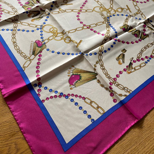 Silk scarf LORIS AZZARO Paris like new
