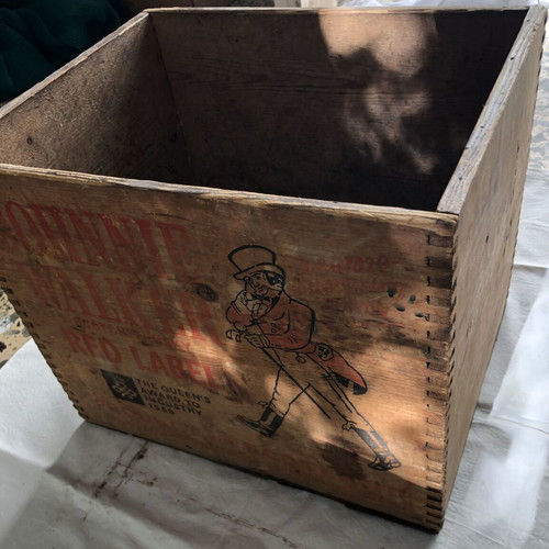 Johnnie Walker Red Label wooden box used, collectible