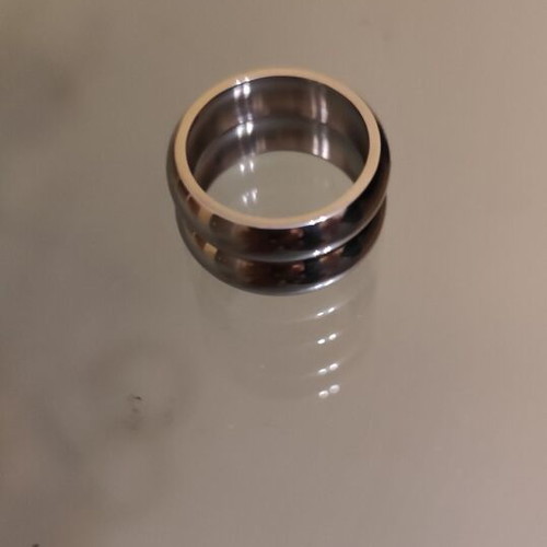 Silver ring new stainless steel size 9 with linked bands design