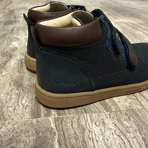 Kickers kids boots size 27 like new