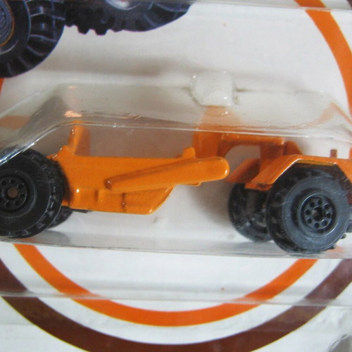 Caterpillar Cat Mini Macks Zee diecast vehicle truck new