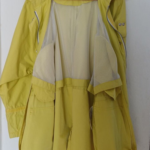Loft Fashion yellow windproof jacket like new, size 46
