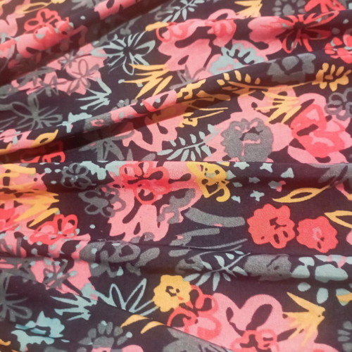 Maxi dress like new with back opening, size M, multicolor