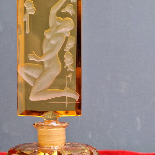 Art Deco perfume bottle from Czechia like new, crystal