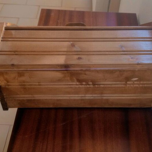 Wooden bread box like new, dimensions 0.45x0.25x0.15