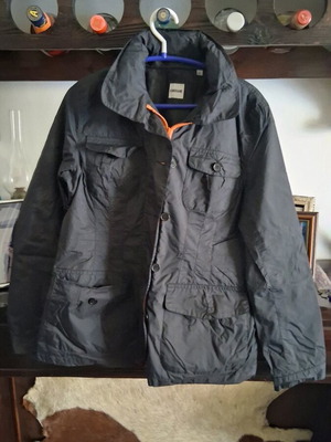 Windbreaker jacket like new with integrated hood unisex, black and orange, XL