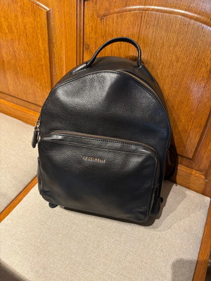 Coccinelle leather backpack like new, black