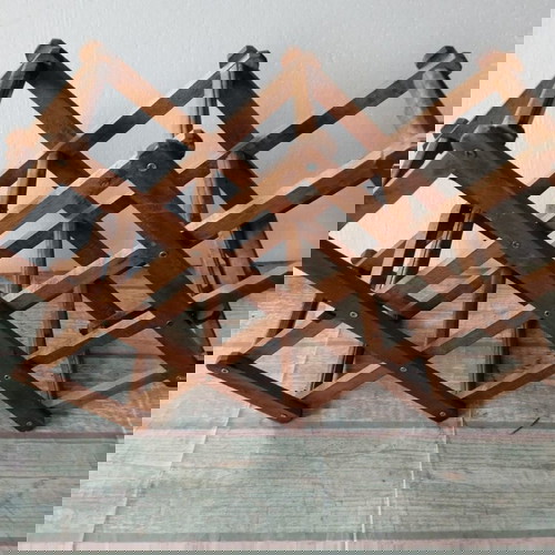 Ξυλινη  μπουκαλοθηκη 9 θεσεων πτυσσομενη
