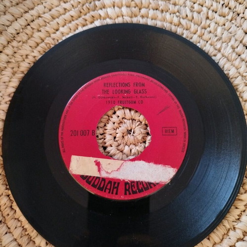 Vinyl record 45 rpm used, Simon Says by 1910 Fruitgum Company