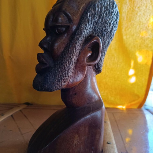 Traditional African Wood Carving Bust like new